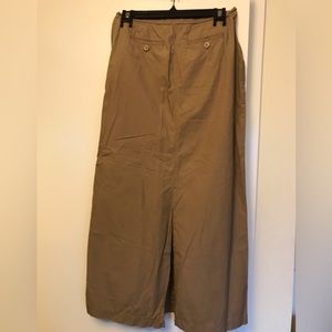 THE LIMITED , size 2 woman’s maxi 100% cotton skirt beige color